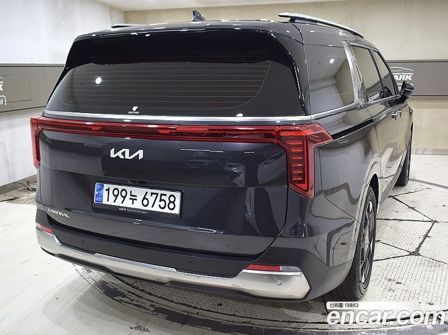 Kia Carnival 7-Seater Noblesse, 2024