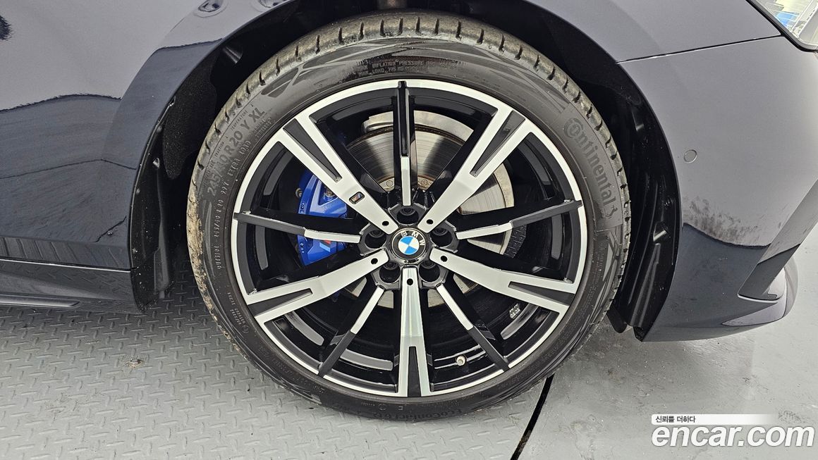 BMW 5-Series 530i xDrive M Sport, 2025