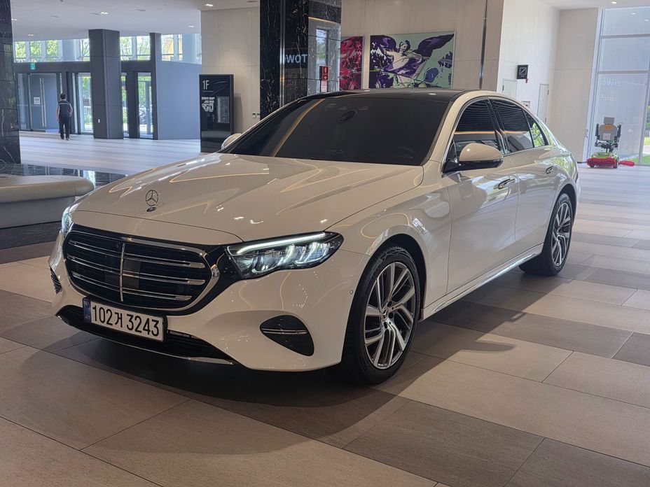 Mercedes-Benz E-Class E220d 4MATIC Exclusive, 2024