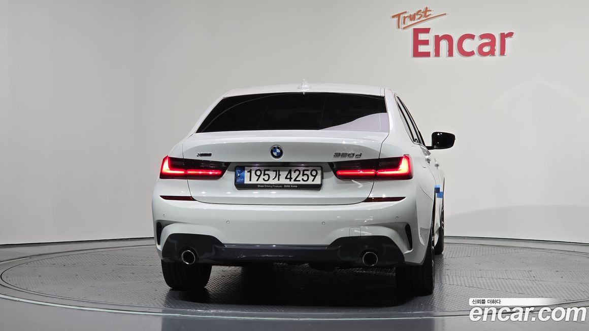 BMW 3-Series 320d xDrive M Sport, 2022