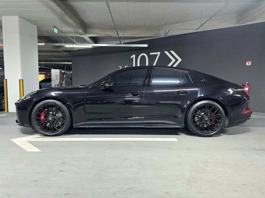 Porsche Panamera 4.0 GTS, 2025