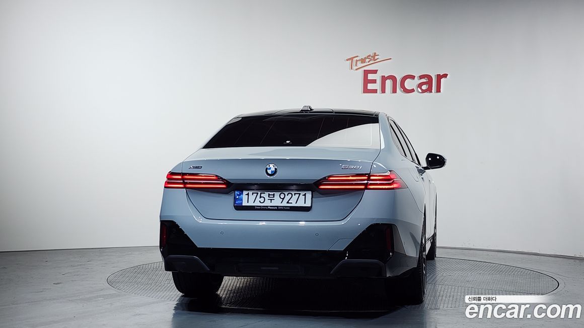 BMW 5-Series 530i xDrive M Sport, 2024