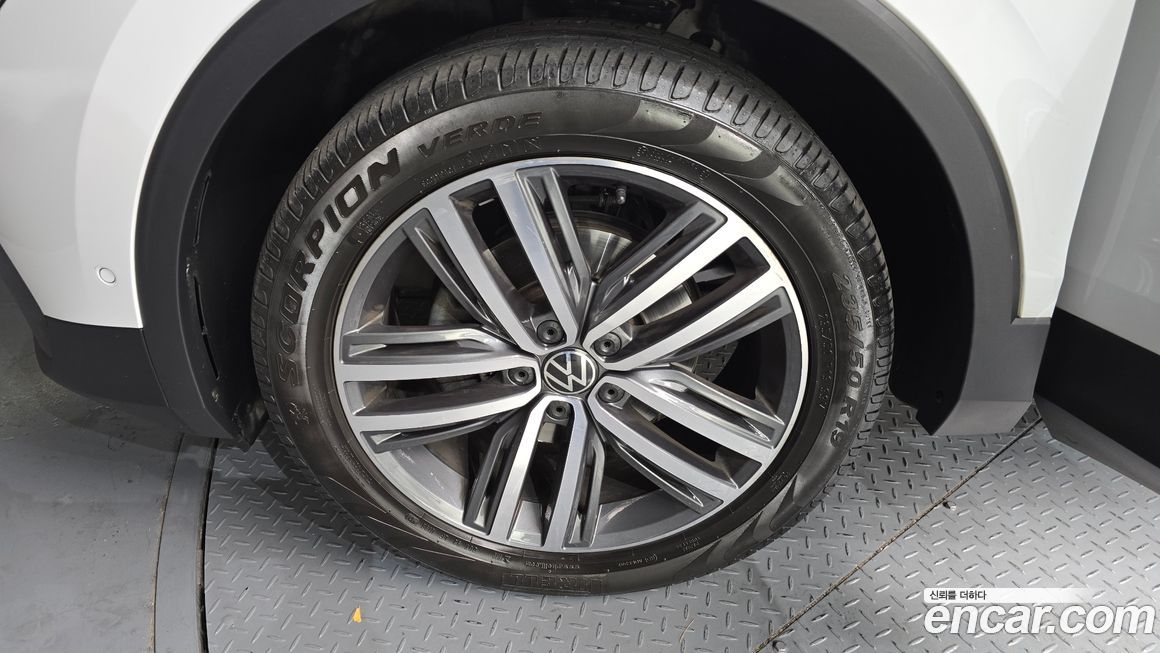 Volkswagen Tiguan 2.0 TDI 4Motion Prestige, 2022