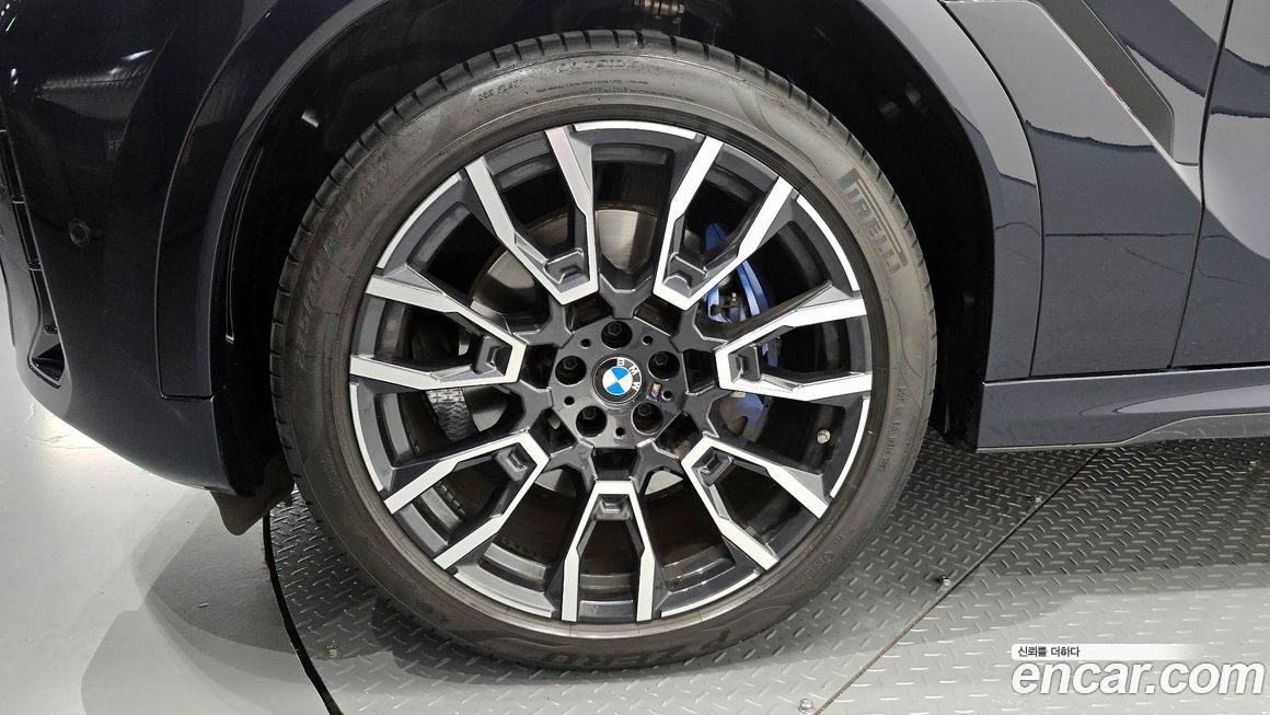 BMW X6 xDrive40i M Sport, 2024