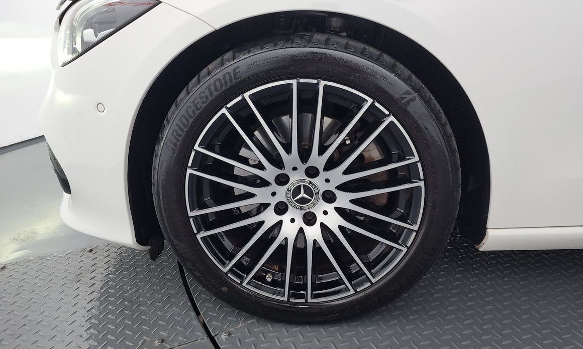 Mercedes-Benz C-Class C300 4MATIC Avantgarde, 2024
