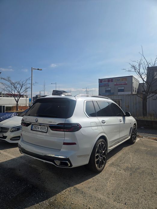 BMW X7 xDrive 40d M Sport 6STR, 2025