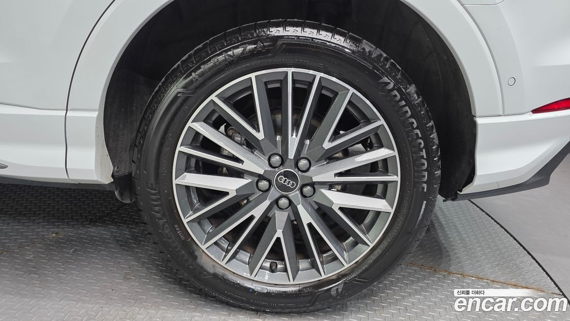 Audi Q3 35 TDI Premium, 2023