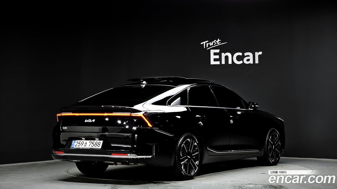 Kia K8 2.5 Gasoline 2WD, 2025