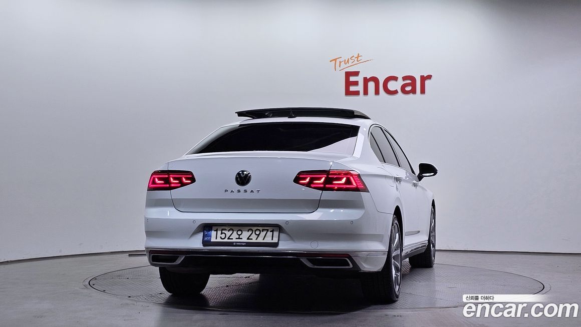 Volkswagen Passat 2.0 TDI Prestige, 2022