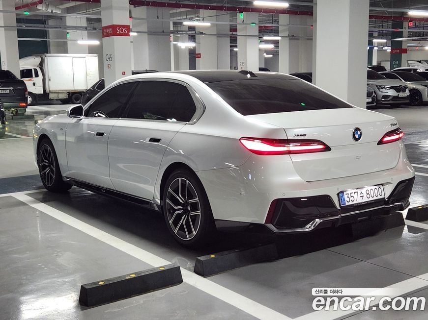 BMW 7-Series 740d xDrive M Sport, 2025