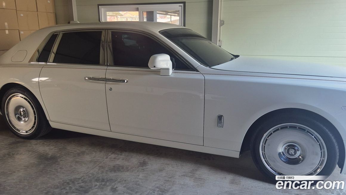 Rolls-Royce Phantom 6.7 V12, 2025