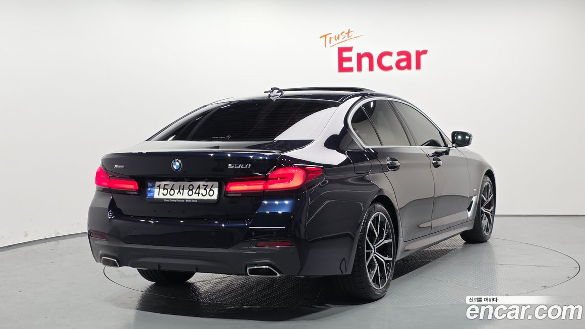 BMW 5-Series 530i xDrive M Sport Package, 2023