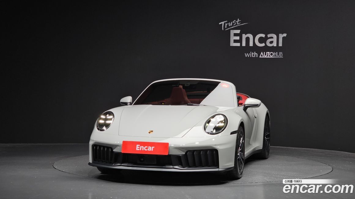 Porsche 911 Carrera 4 GTS Cabriolet, 2025