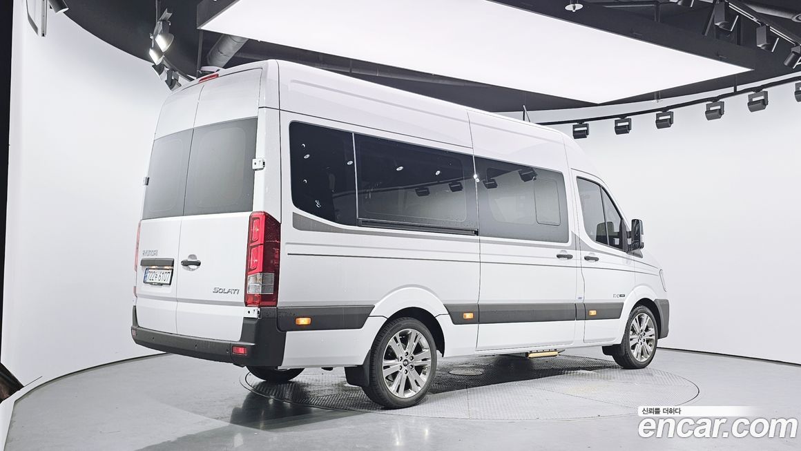 Hyundai Solati 15-seater, 2025
