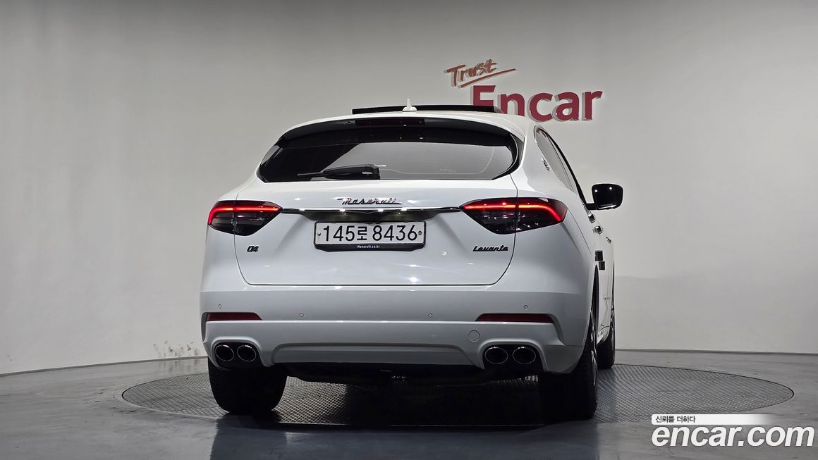 Maserati Levante 3.0 AWD GranLusso, 2021