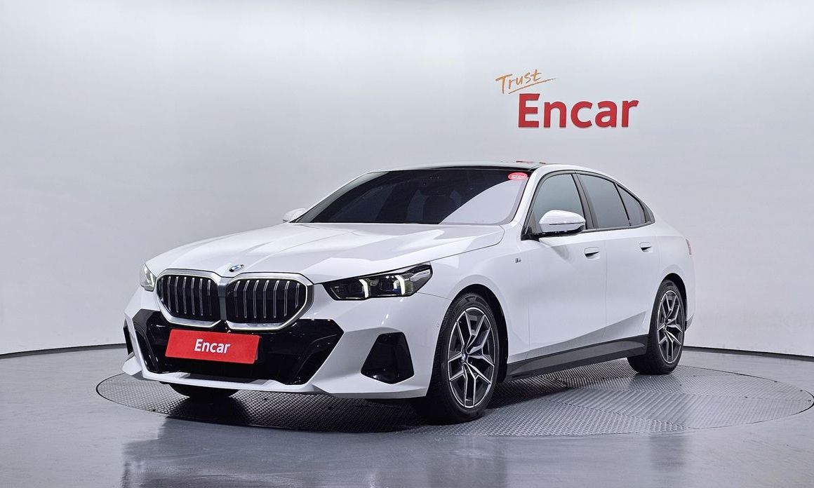 BMW 5-Series 520i M Sport, 2024