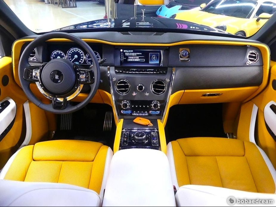 Rolls-Royce Cullinan 6.7 V12, 2024