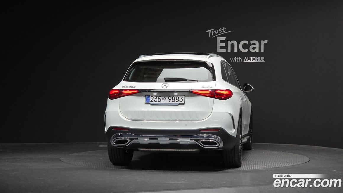 Mercedes-Benz GLC-Class GLC300 4MATIC AMG Line, 2025