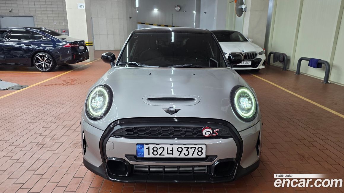 Mini Cooper 5Door Mayfield Edition, 2024