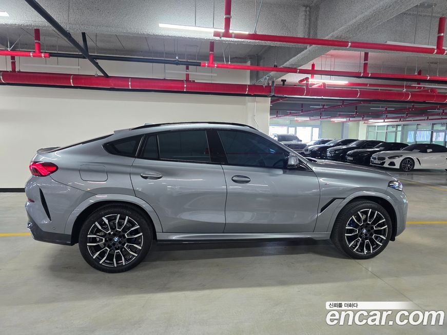 BMW X6 xDrive40i M Sport, 2025