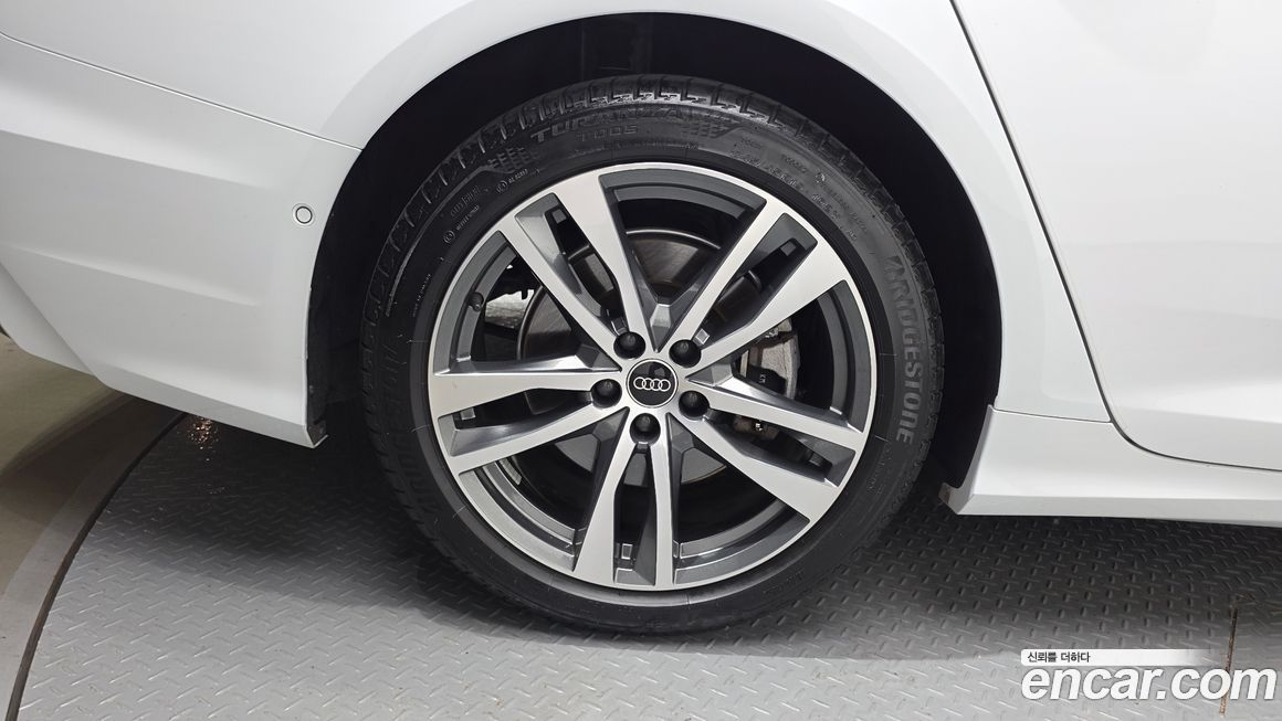 Audi A6 45 TFSI Premium, 2023