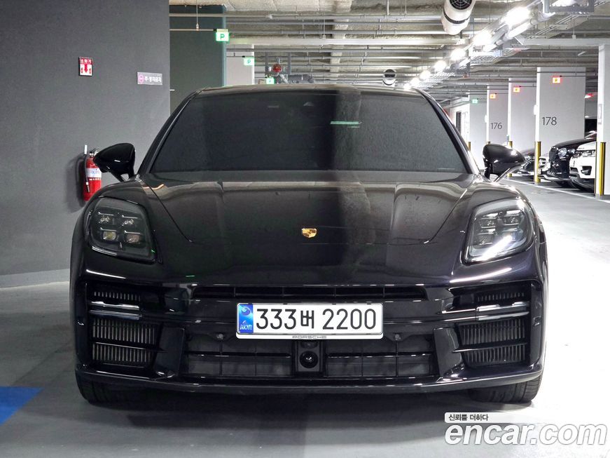 Porsche Panamera 4.0 GTS, 2025