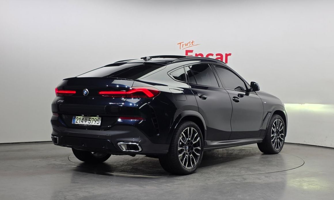 BMW X6 xDrive40i M Sport, 2024