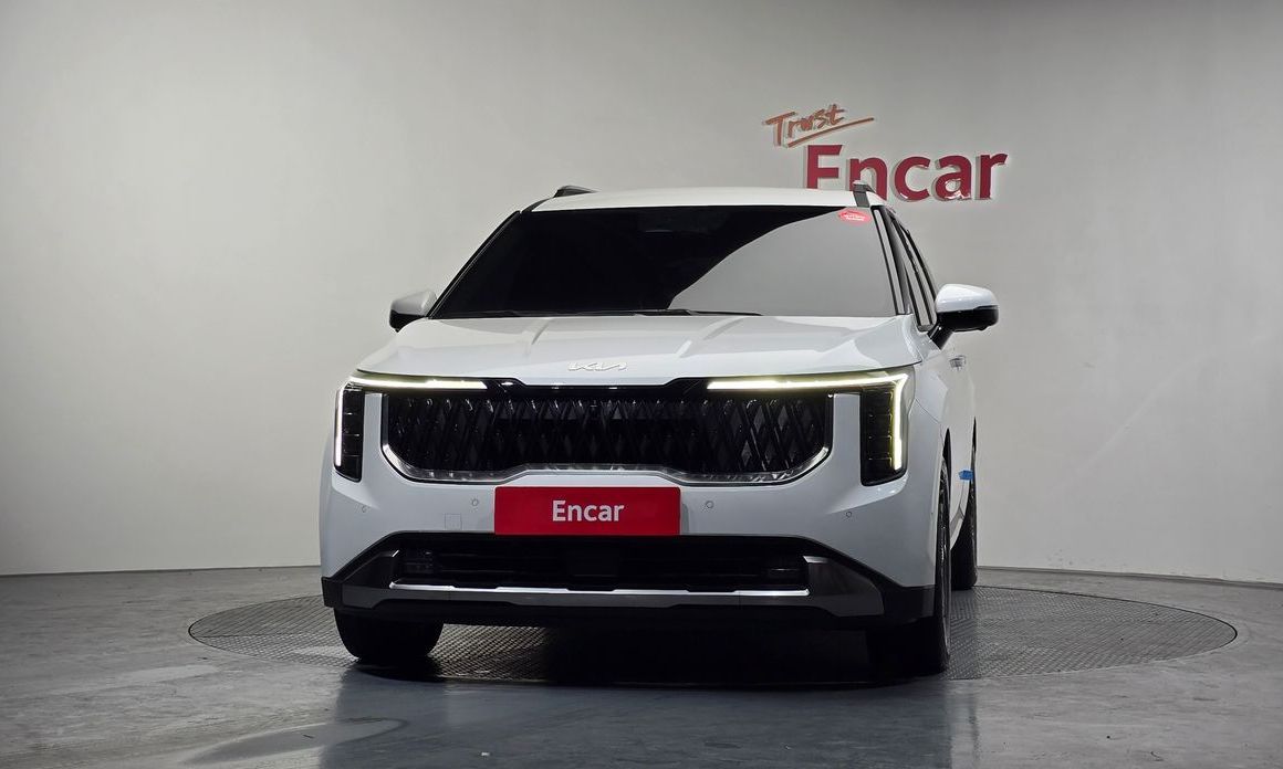 Kia Carnival 7-Seater Signature, 2024