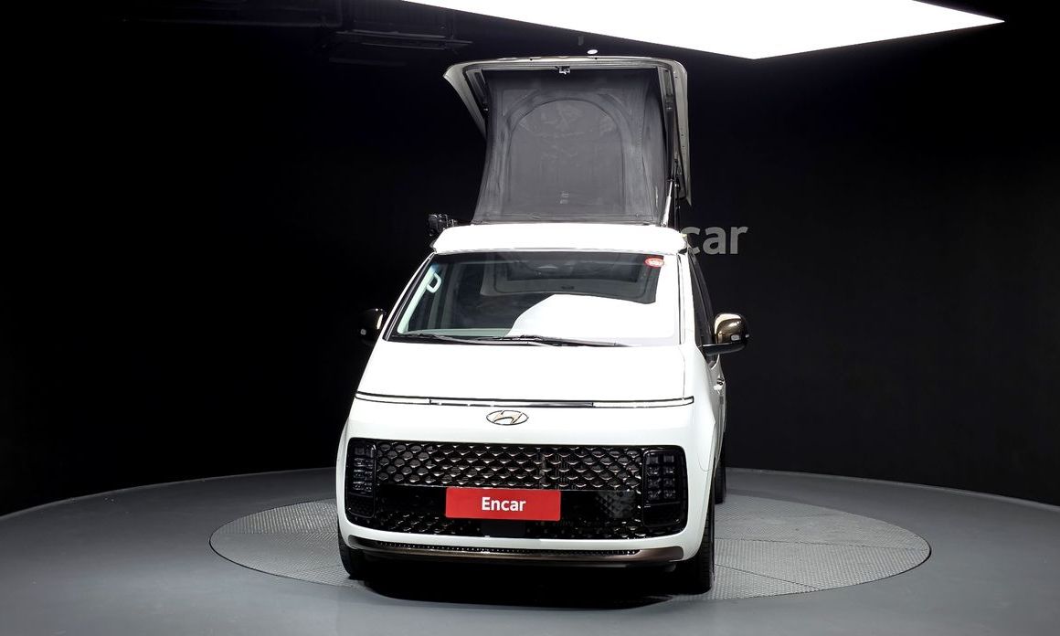 Hyundai Staria 2WD Camping Car, 2024