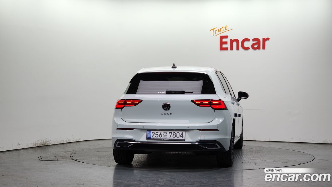 Volkswagen Golf 2.0 TDI Prestige, 2024