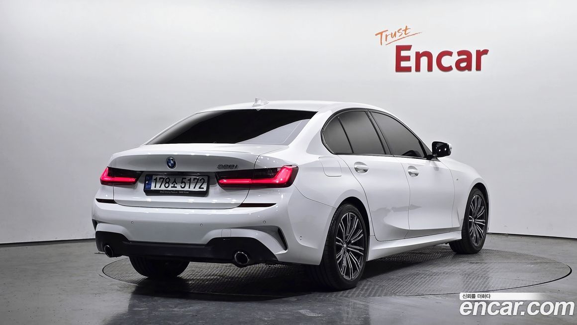 BMW 3-Series 320i M Sport, 2022