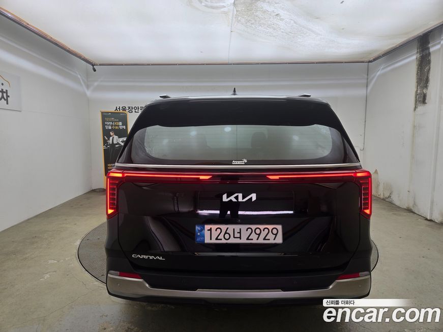 Kia Carnival 9-Seater Noblesse, 2024