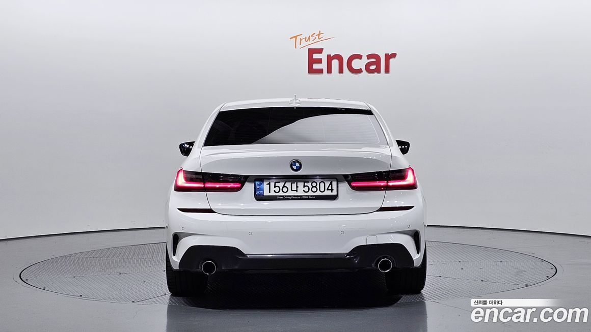 BMW 3-Series 320i M Sport, 2022