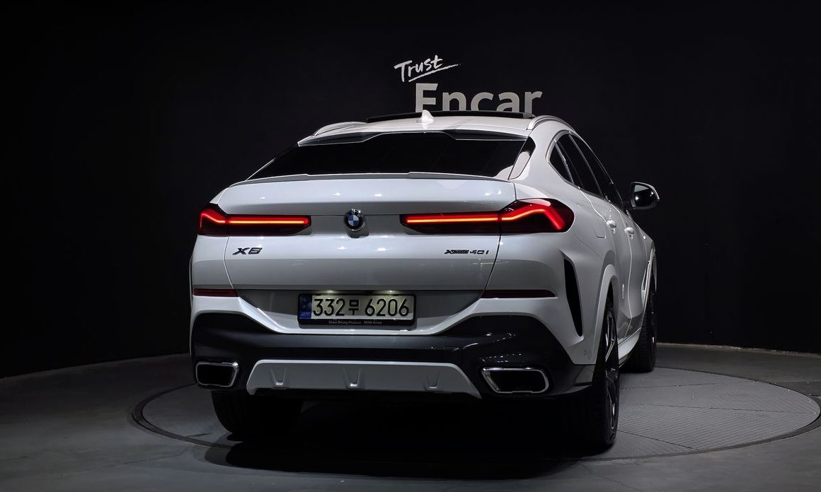 BMW X6 xDrive40i M Sport, 2022