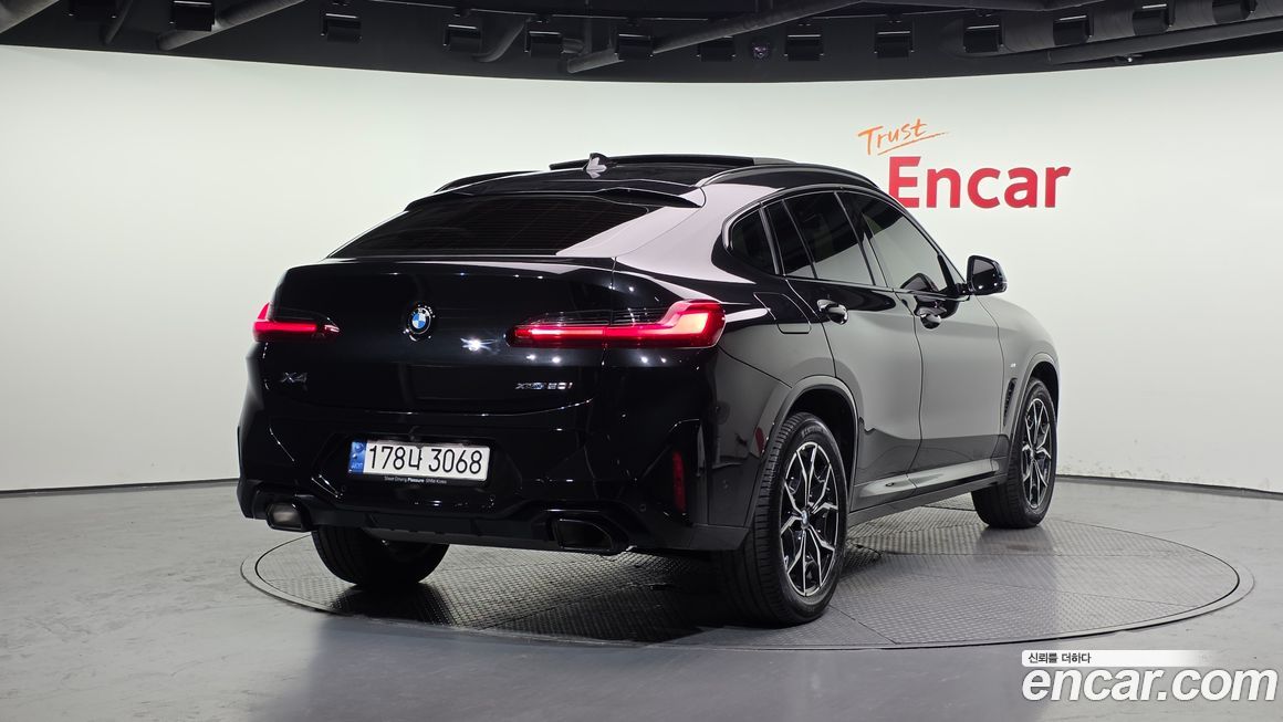BMW X4 xDrive20i M Sports Pro, 2024