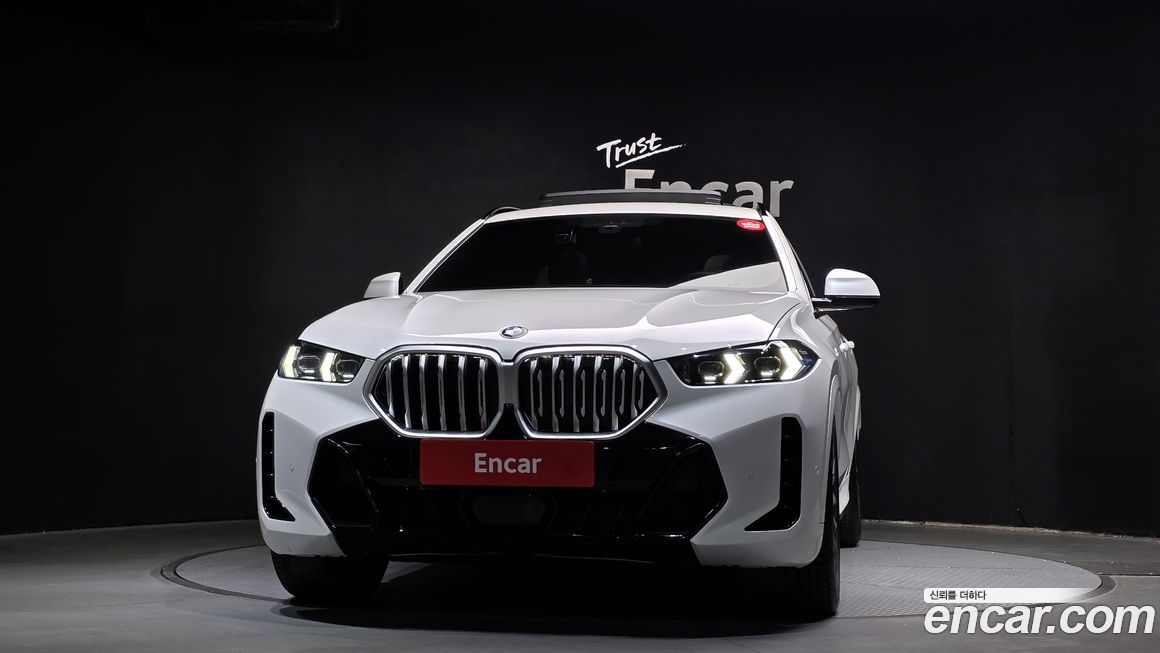 BMW X6 xDrive40i M Sport, 2025