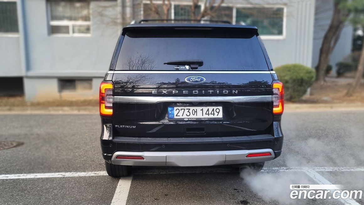 Ford Expedition Platinum 4WD, 2023