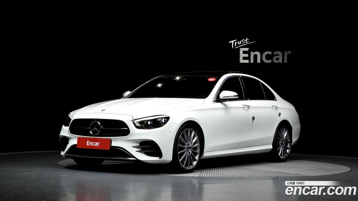 Mercedes-Benz E-Class E350 4MATIC AMG Line, 2022