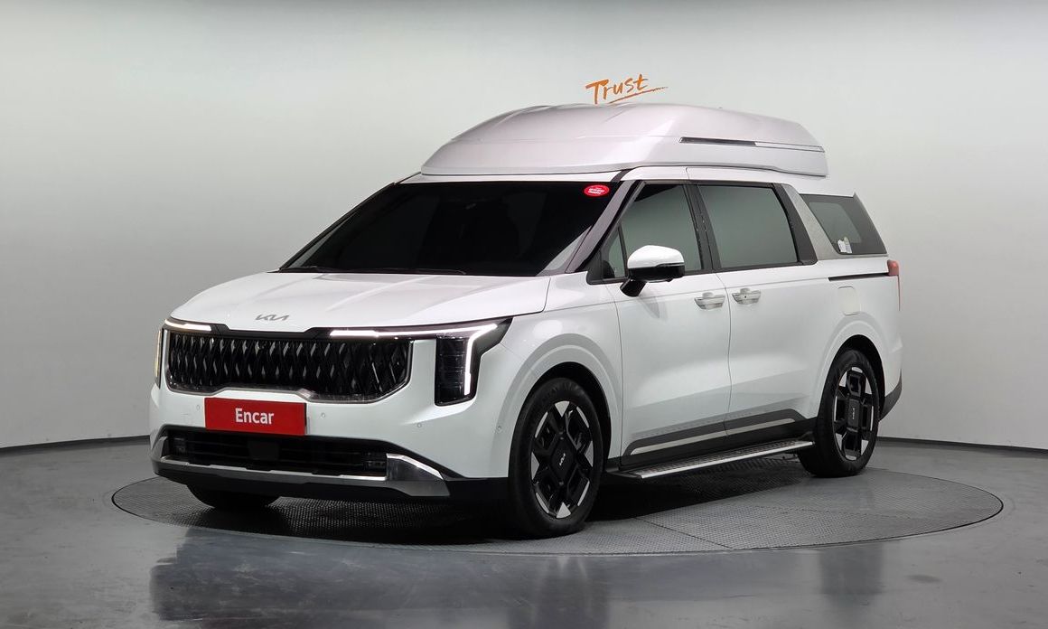 Kia Carnival 9-Seater Hi Limousine, 2024