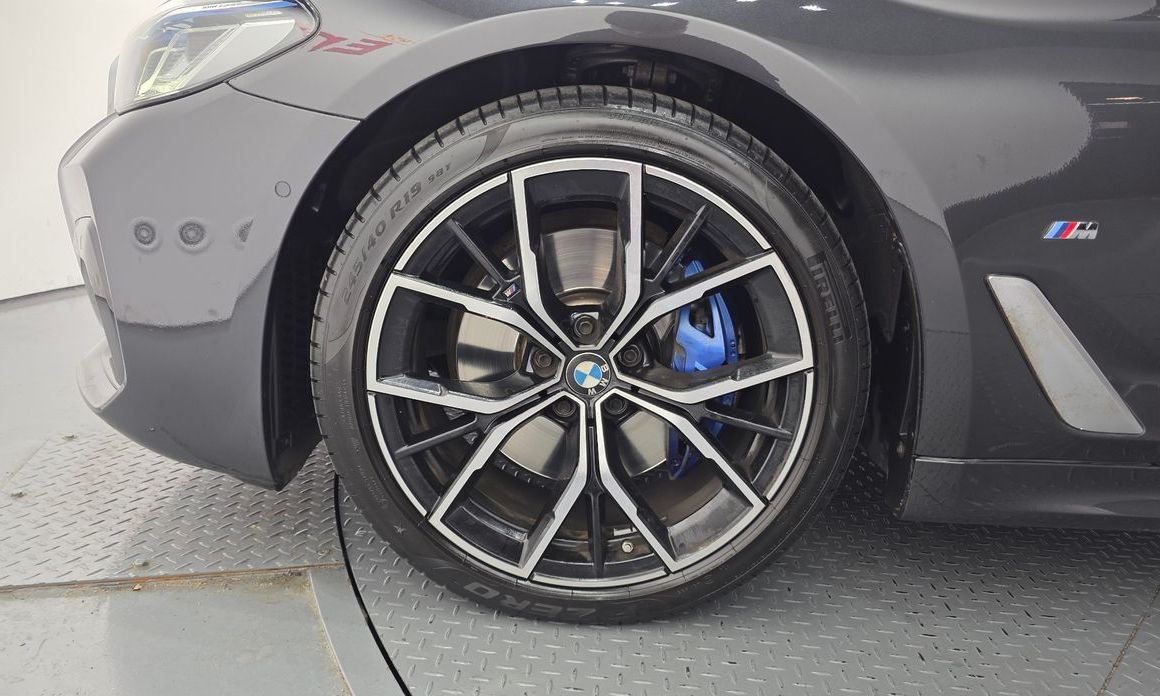 BMW 5-Series 530i M Sport Package, 2023
