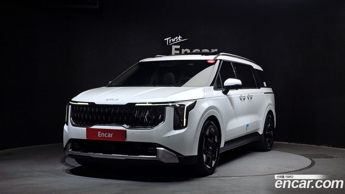 Kia Carnival 9-Seater Signature, 2025