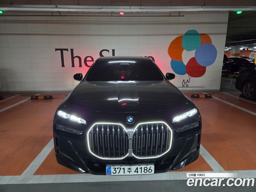 BMW 7-Series 740i xDrive M Sport, 2024