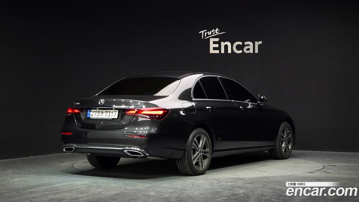 Mercedes-Benz E-Class E350 4MATIC Avantgarde, 2022