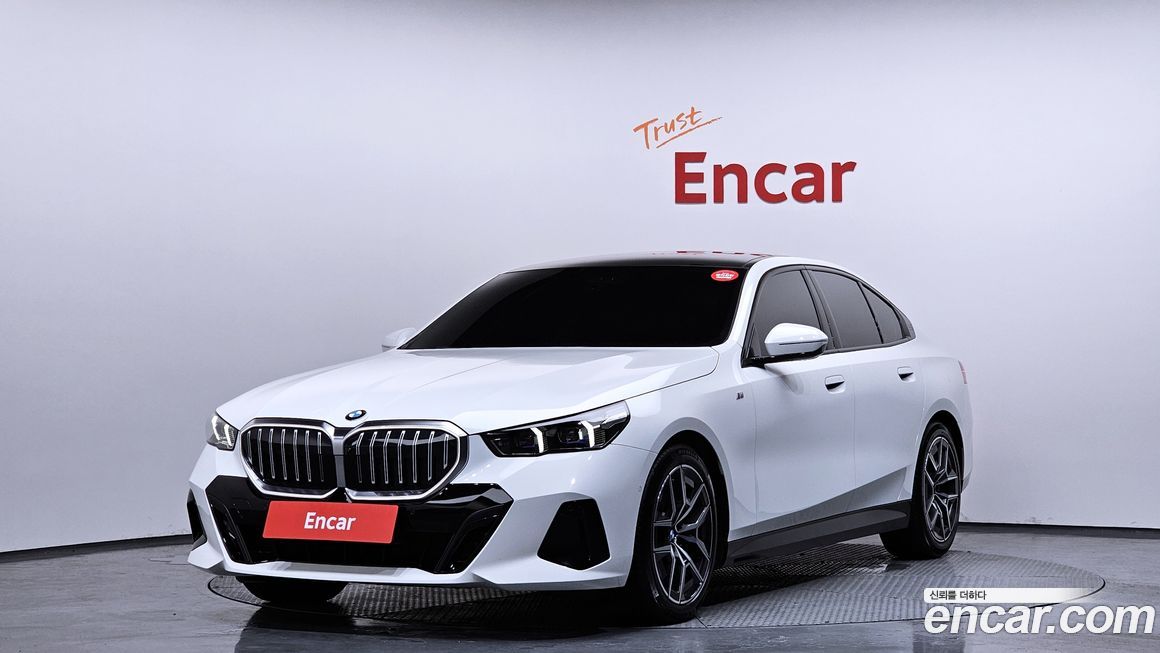 BMW 5-Series 520i M Sport, 2025