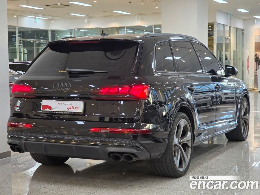 Audi SQ7 4.0 TFSI Quattro, 2025