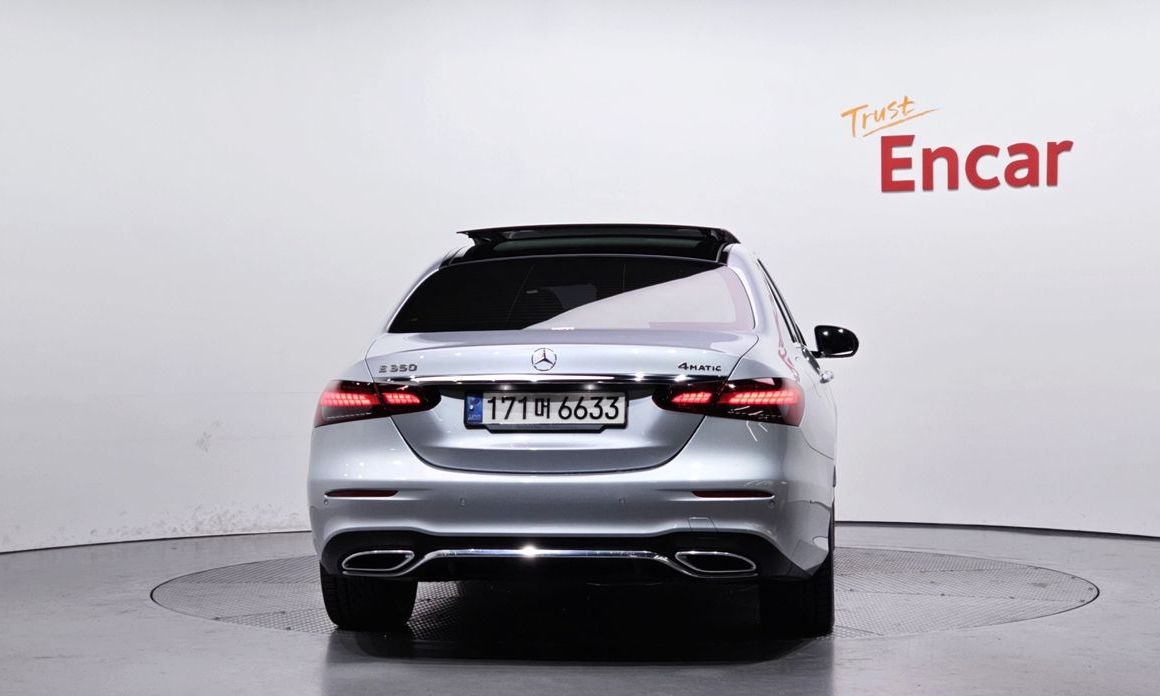 Mercedes-Benz E-Class E350 4MATIC AMG Line, 2022