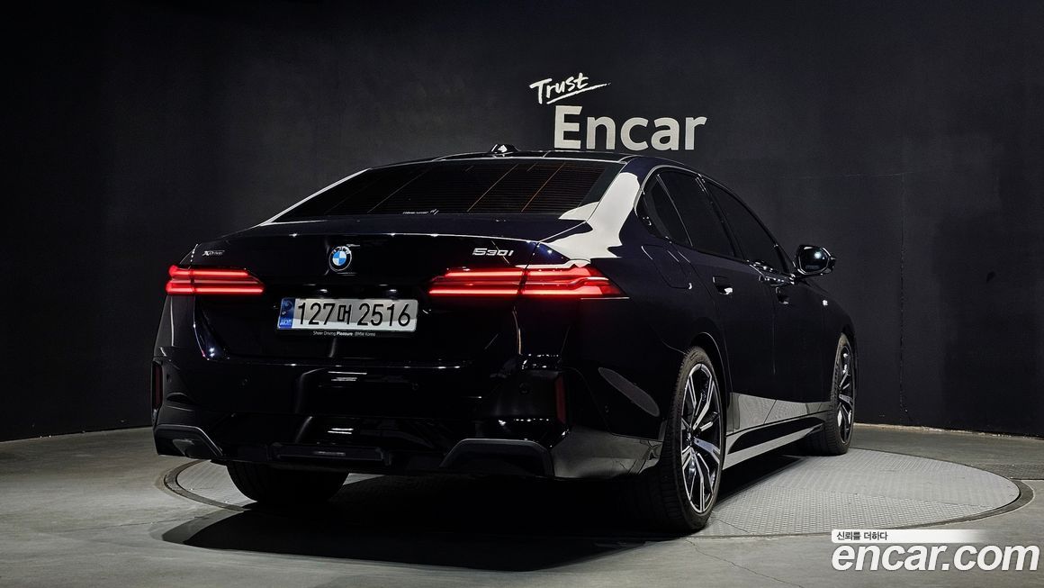 BMW 5-Series 530i xDrive M Sport, 2024