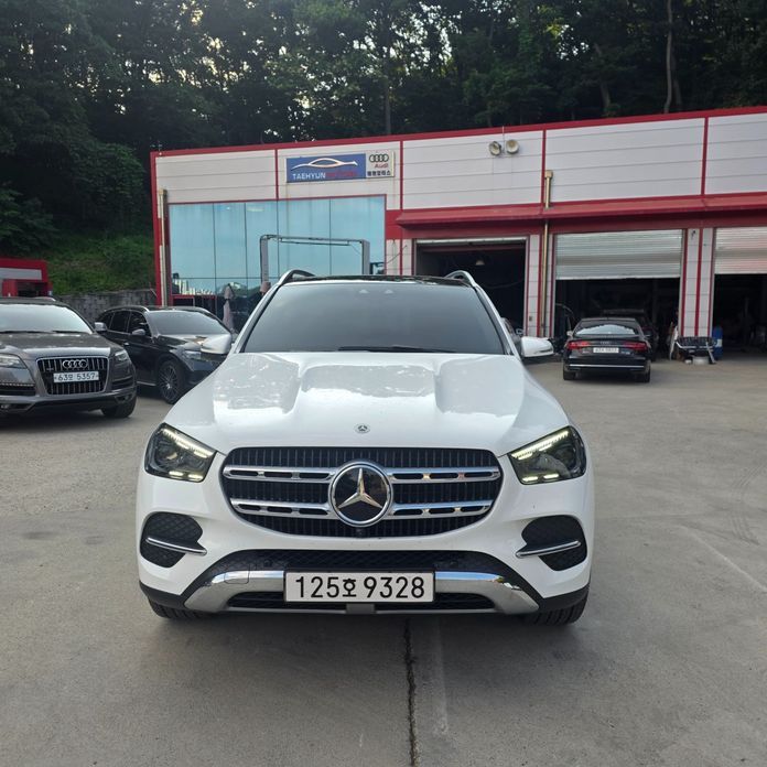 Mercedes-Benz GLE-Class GLE300d 4MATIC, 2024