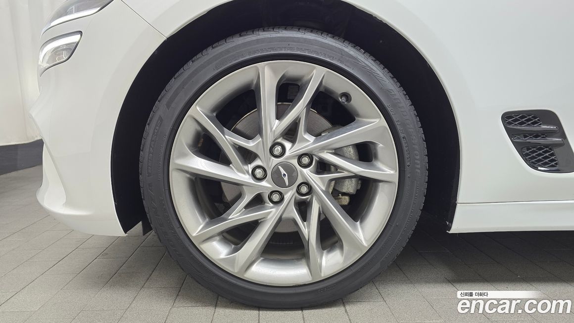 Genesis G70 Gasoline 2.0T 2WD, 2022