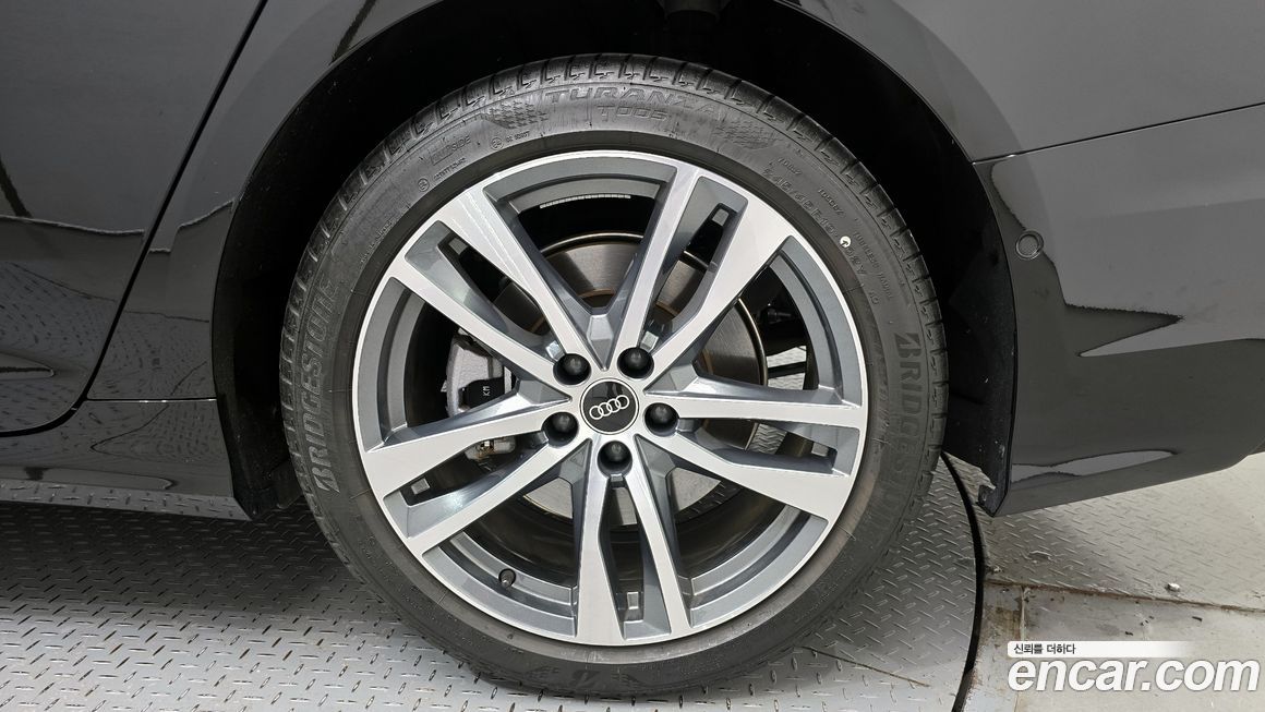 Audi A6 45 TFSI Quattro Premium, 2023